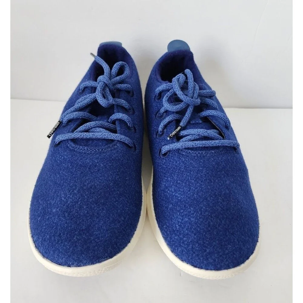 ALLBIRDS Mens WOOL RUNNERS Size 9 BLUE Embroidered Shoes NWOB